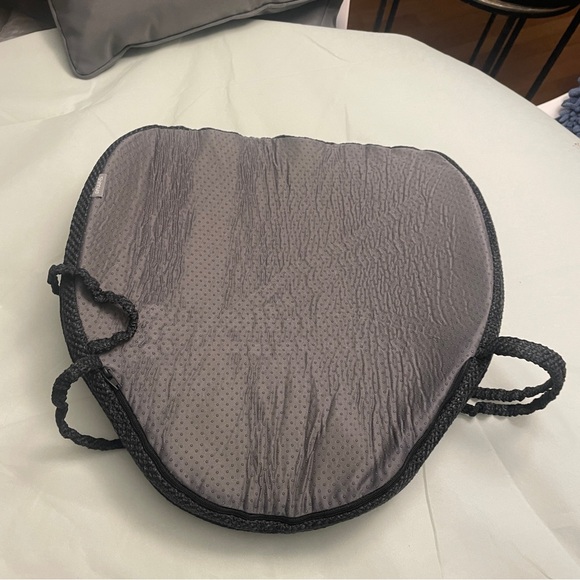 NWT Shinnwa Kitchen Chair Cushions Set Of 2 Windsor Seat Cushions 16.5,x15.5x 2” - Picture 8 of 13